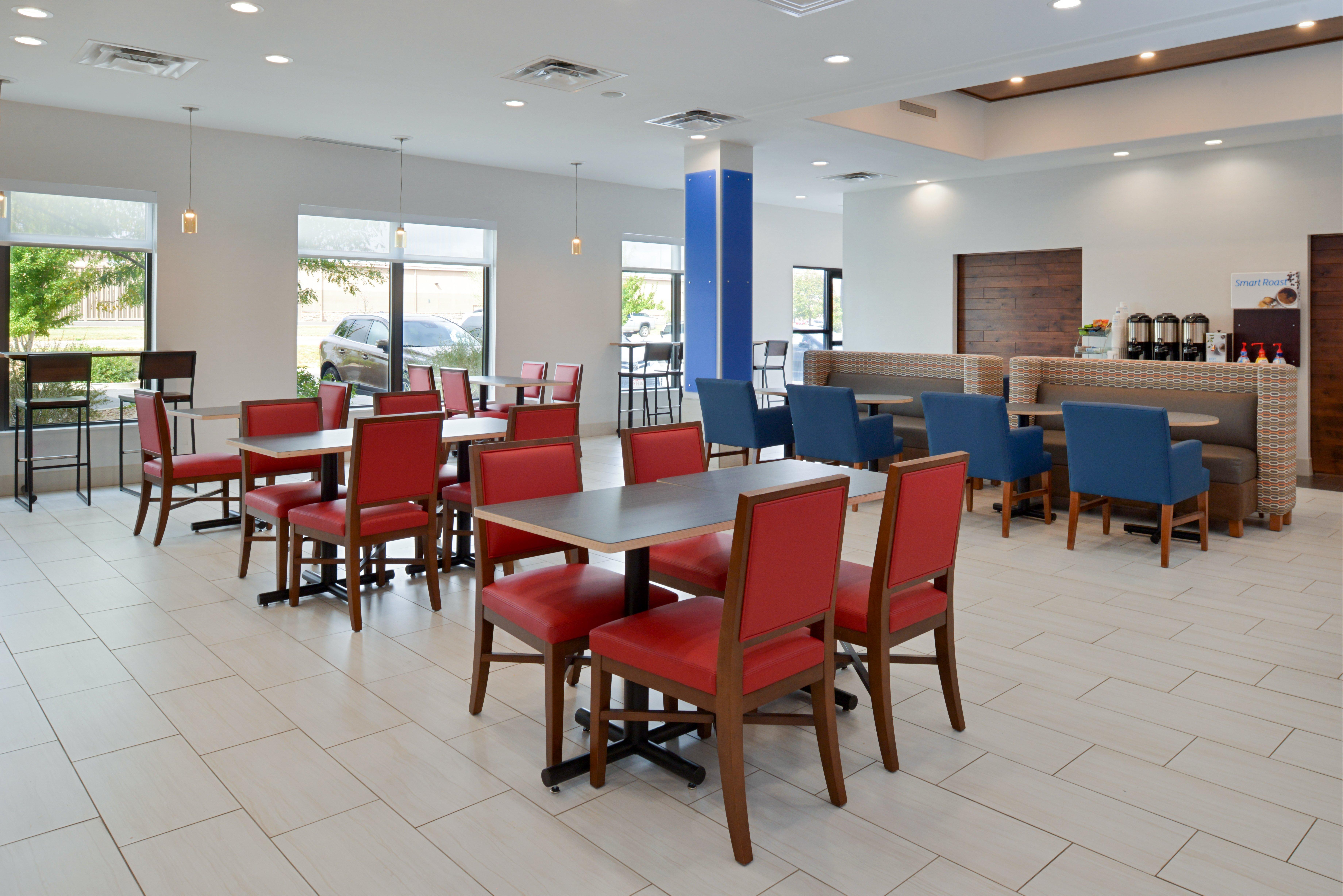 Holiday Inn Express & Suites Pueblo By Ihg Ngoại thất bức ảnh