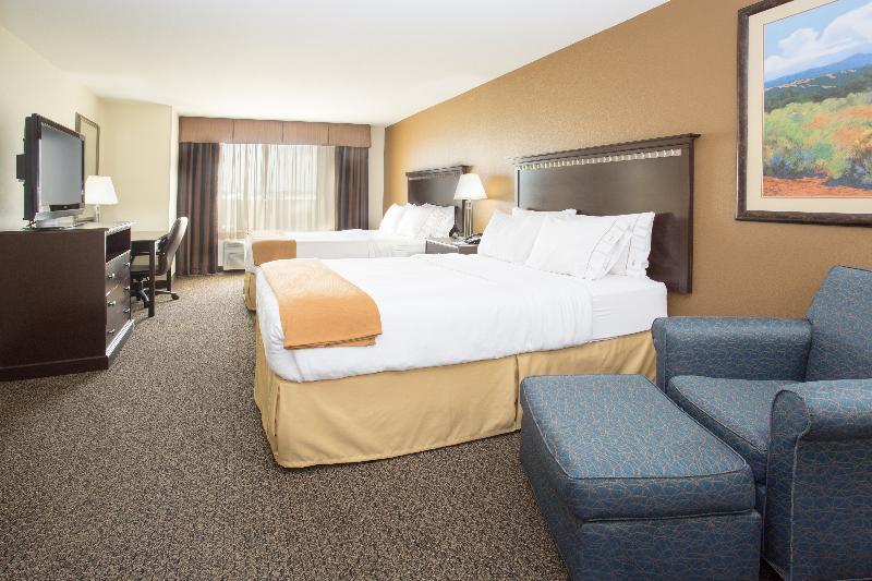 Holiday Inn Express & Suites Pueblo By Ihg Ngoại thất bức ảnh
